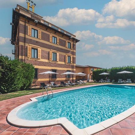 Hotel Villa Liberty Pontecurone Exteriör bild