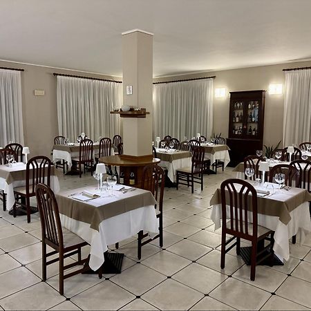 Hotel Villa Liberty Pontecurone Exteriör bild