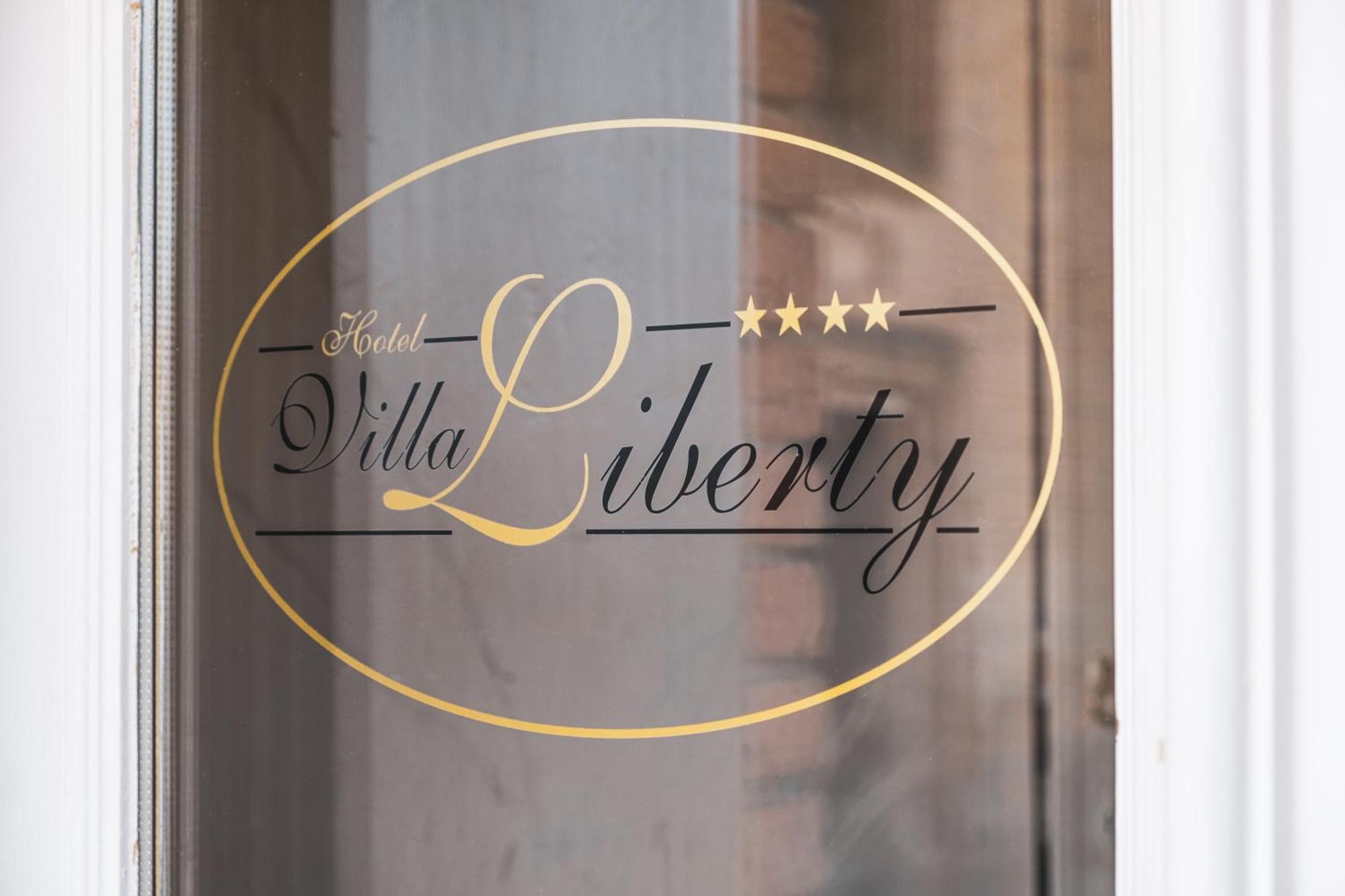 Hotel Villa Liberty Pontecurone Exteriör bild