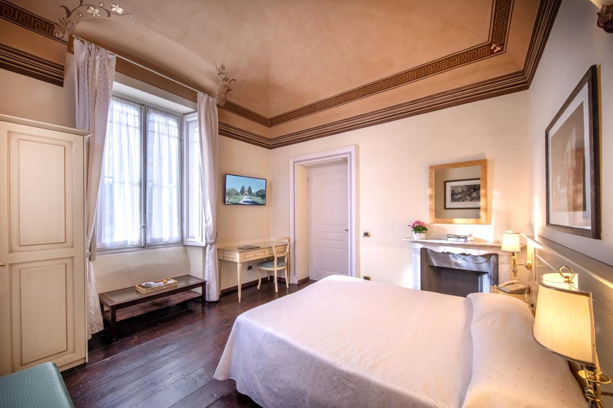 Hotel Villa Liberty Pontecurone Exteriör bild