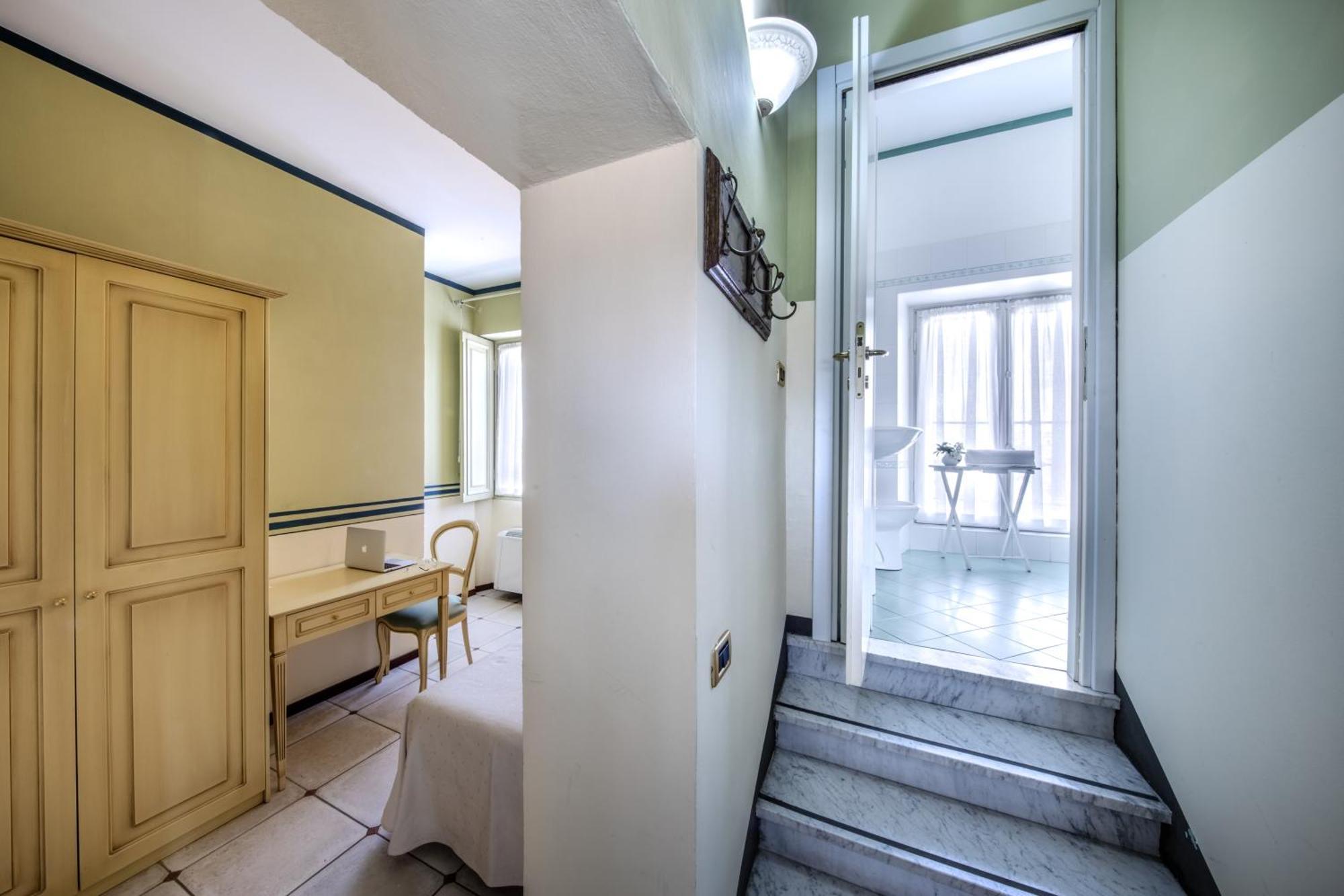 Hotel Villa Liberty Pontecurone Exteriör bild